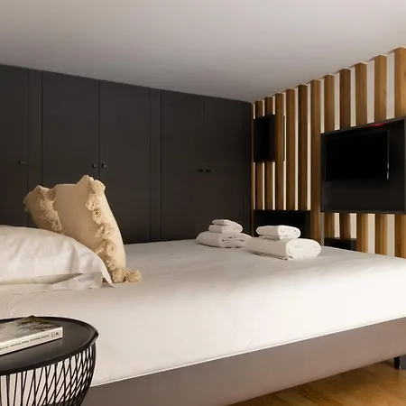 Modern For 4 People - Arc De Triomphe Parigi